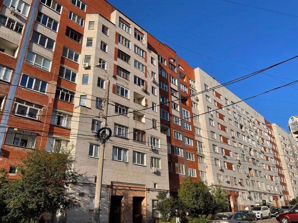 Продаю трехкомнатную квартиру 74.8м² ул. Композитора Касьянова, 5 ...