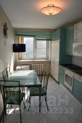 4-комн.кв., 139 м², этаж 4