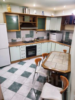 2-комн.кв., 58 м², этаж 3