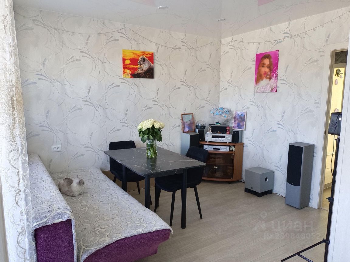 2-к кв. Ханты-Мансийский АО, Радужный 3-й мкр, 20 (47.0 м²)