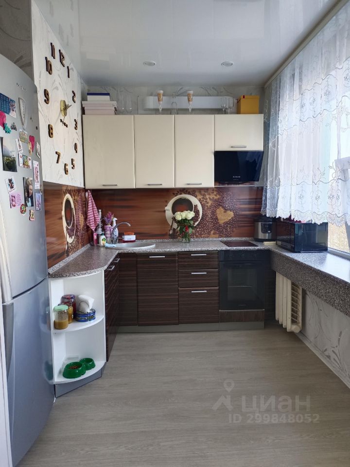 2-к кв. Ханты-Мансийский АО, Радужный 3-й мкр, 20 (47.0 м²)