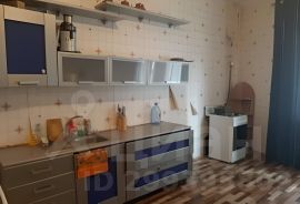 2-комн.кв., 76 м², этаж 2