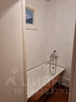 2-комн.кв., 43 м², этаж 1