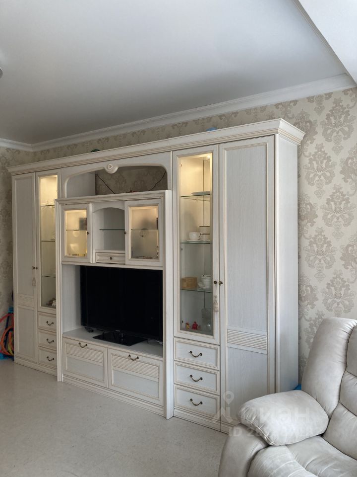 3-к кв. Хакасия, Абакан ул. Авиаторов, 4 (82.5 м²)