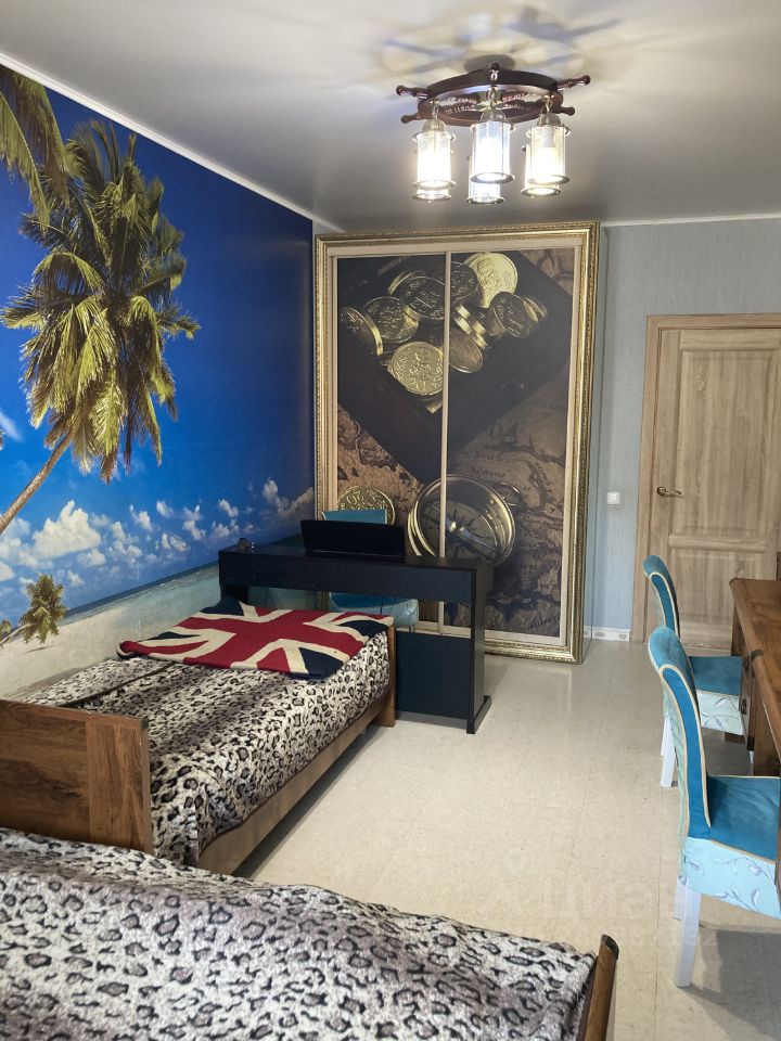 3-к кв. Хакасия, Абакан ул. Авиаторов, 4 (82.5 м²)