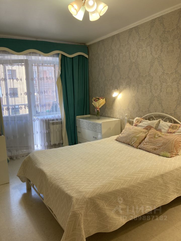 3-к кв. Хакасия, Абакан ул. Авиаторов, 4 (82.5 м²)