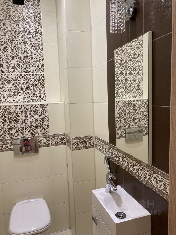 3-к кв. Хакасия, Абакан ул. Авиаторов, 4 (82.5 м²)