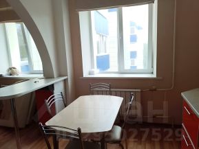 3-комн.кв., 90 м², этаж 8