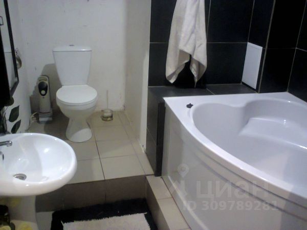 3-комн., 102 м², 1/9 этаж