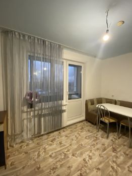 2-комн.кв., 64 м², этаж 1