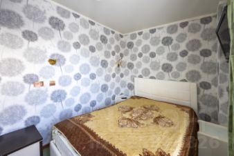 4-комн.кв., 63 м², этаж 4