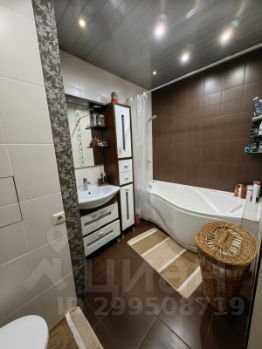 2-комн.кв., 74 м², этаж 7