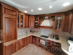 4-комн.кв., 134 м², этаж 8