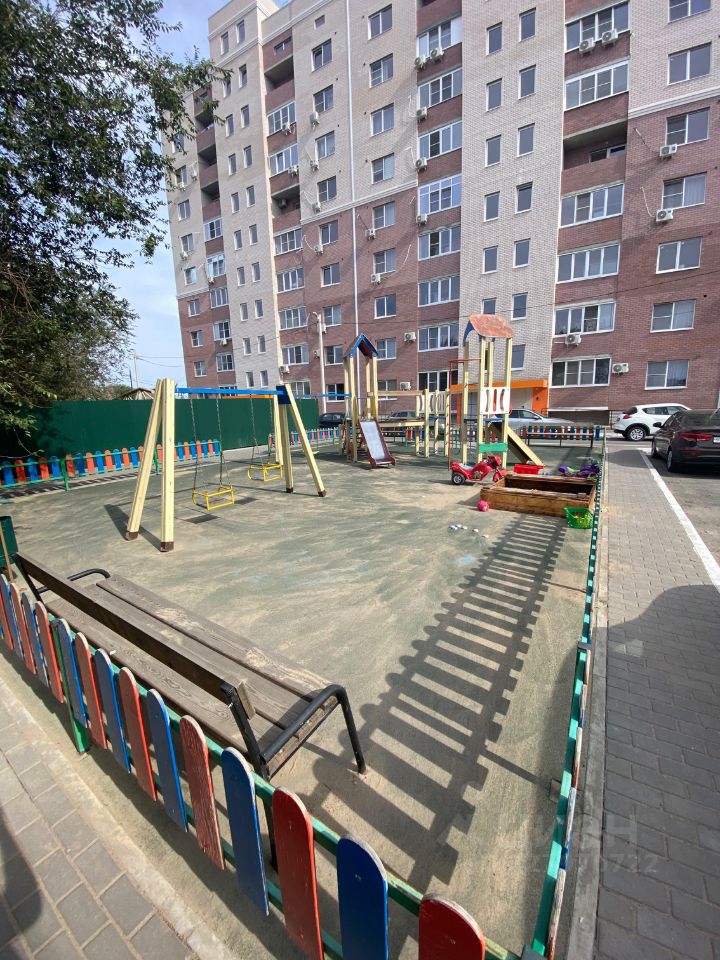 2-к кв. Астраханская область, Астрахань ул. Набережная реки Царева, 83 (74.0 м²)