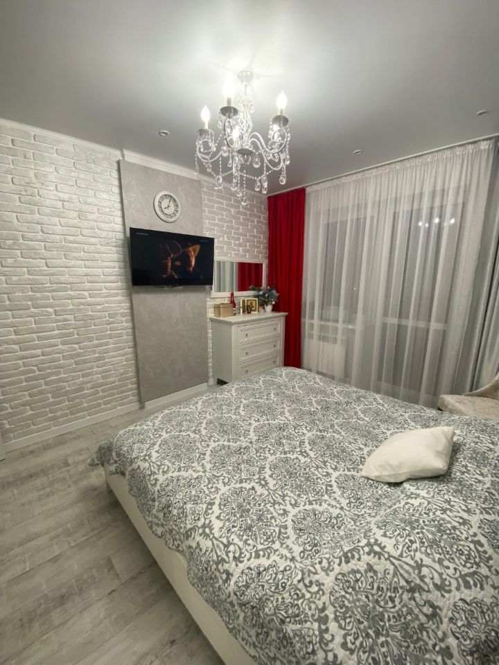 2-к кв. Астраханская область, Астрахань ул. Набережная реки Царева, 83 (74.0 м²)