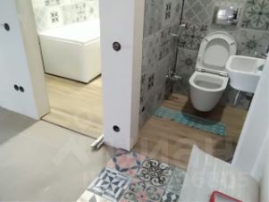 2-комн.кв., 65 м², этаж 2