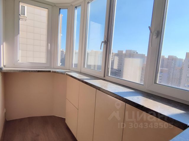 2-комн., 61 м², 24/25 этаж
