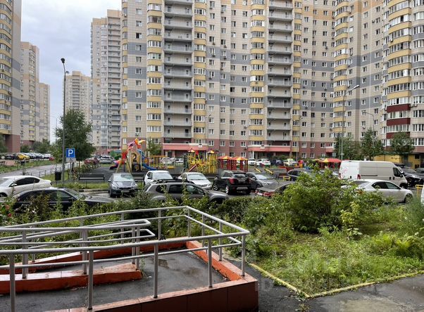 2-комн., 60,7 м², 1/25 этаж