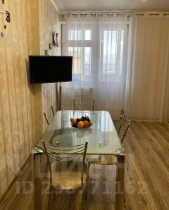 2-комн.кв., 75 м², этаж 14