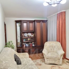 2-комн.кв., 43 м², этаж 3