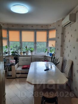 2-комн.кв., 65 м², этаж 3