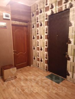 4-комн.кв., 100 м², этаж 3