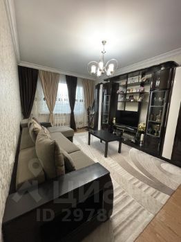 2-комн.кв., 70 м², этаж 3