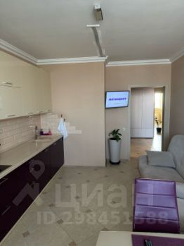 2-комн.кв., 71 м², этаж 19