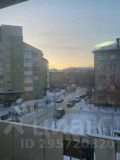 3-комн.кв., 42 м², этаж 3