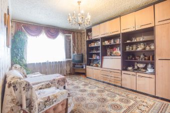 4-комн.кв., 70 м², этаж 9