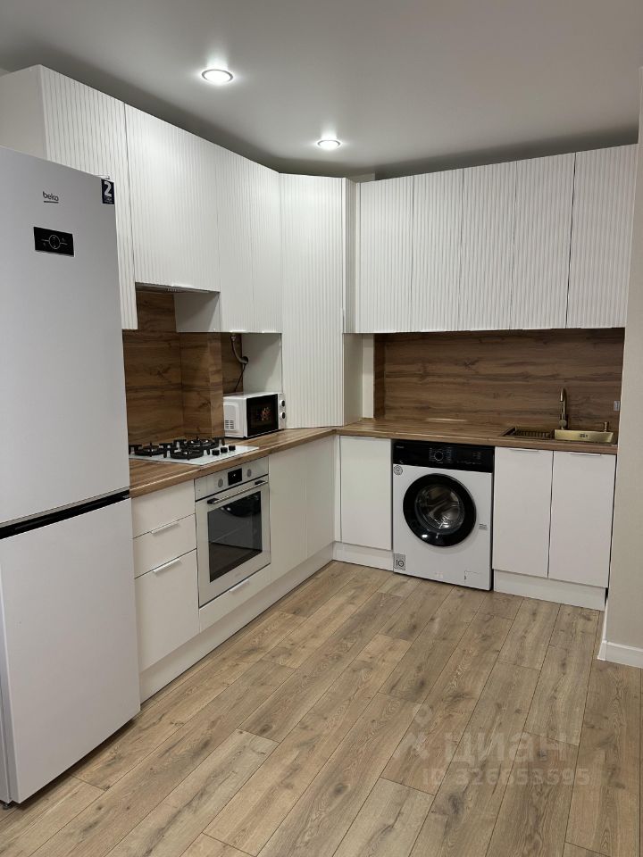 2-к кв. Ростовская область, Батайск ул. Ушинского, 27Ак2 (40.0 м²)