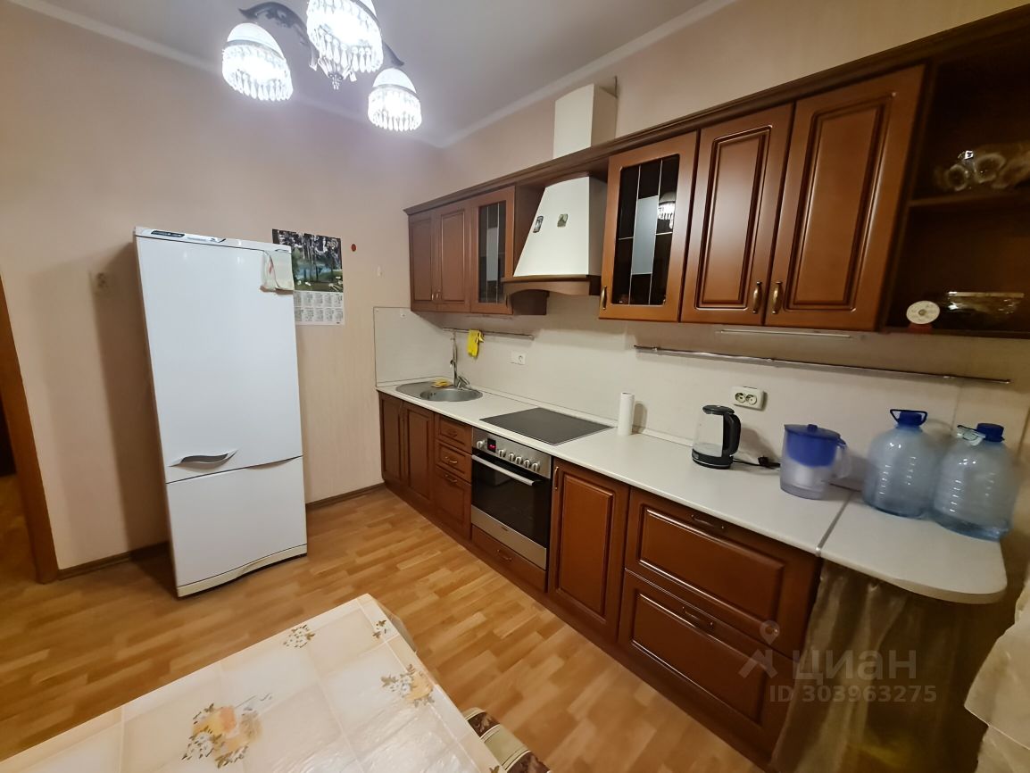 Сдам однокомнатную квартиру 50м² ул. Щорса, 45дк2, Белгород, Белгородская  область - база ЦИАН, объявление 303963275