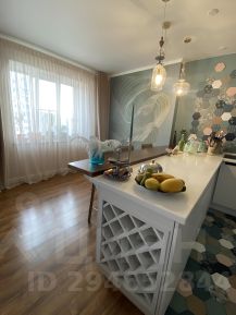 3-комн.кв., 100 м², этаж 9