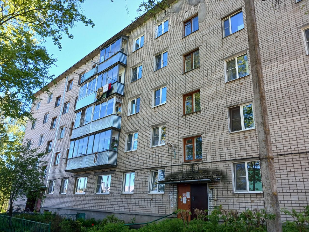 Продаю двухкомнатную квартиру 38,9м² ул. Главная, 26, Тверская область,  Кимрский муниципальный округ, Белый Городок пгт - база ЦИАН, объявление  302481605