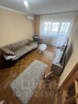 3-комн.кв., 65 м², этаж 1