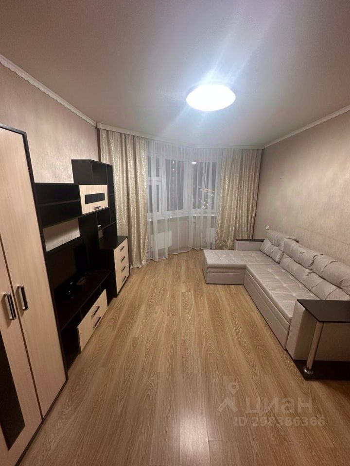 Снять двухкомнатную квартиру 57м² ул. Крымская, 11, Московская область ...