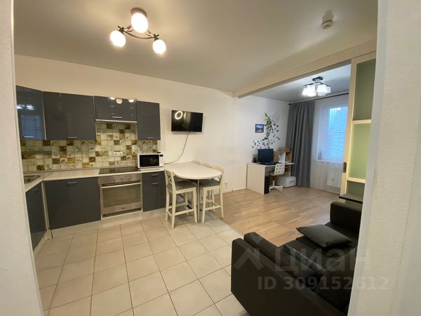2-комн., 42,6 м², 10/18 этаж