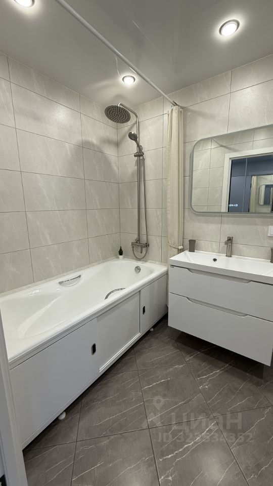 1-к кв. Приморский край, Большой Камень ул. Приморского Комсомола, 33 (37.0 м²)