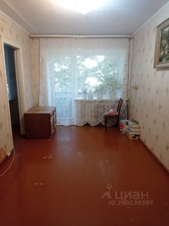 Продажа трехкомнатной квартиры 52м² Октябрьская ул., 57, Бор ...