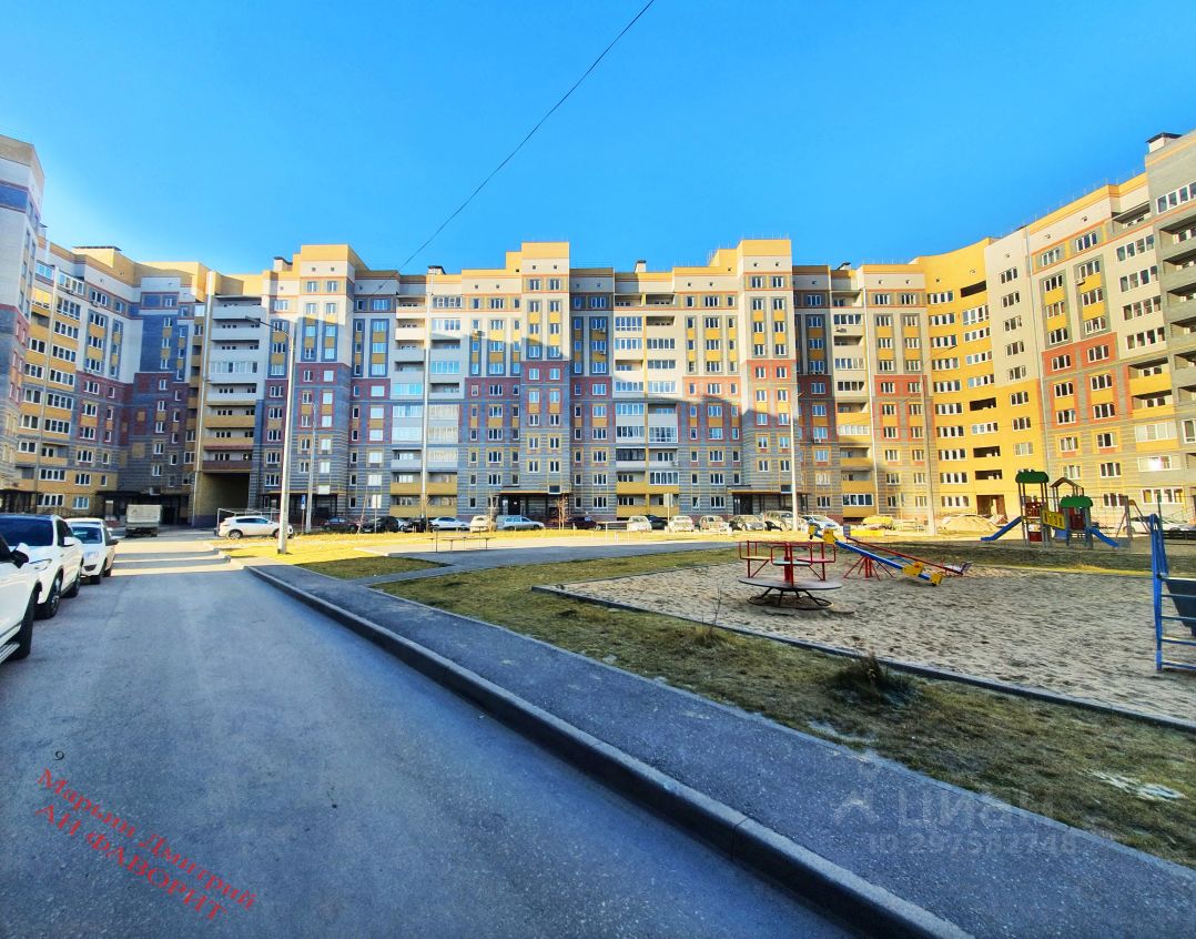 Продажа трехкомнатной квартиры 90м² ул. Луначарского, 214, Бор ...