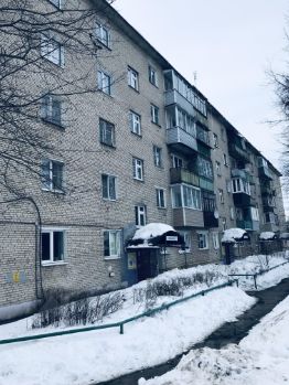 2-комн.кв., 42 м², этаж 3