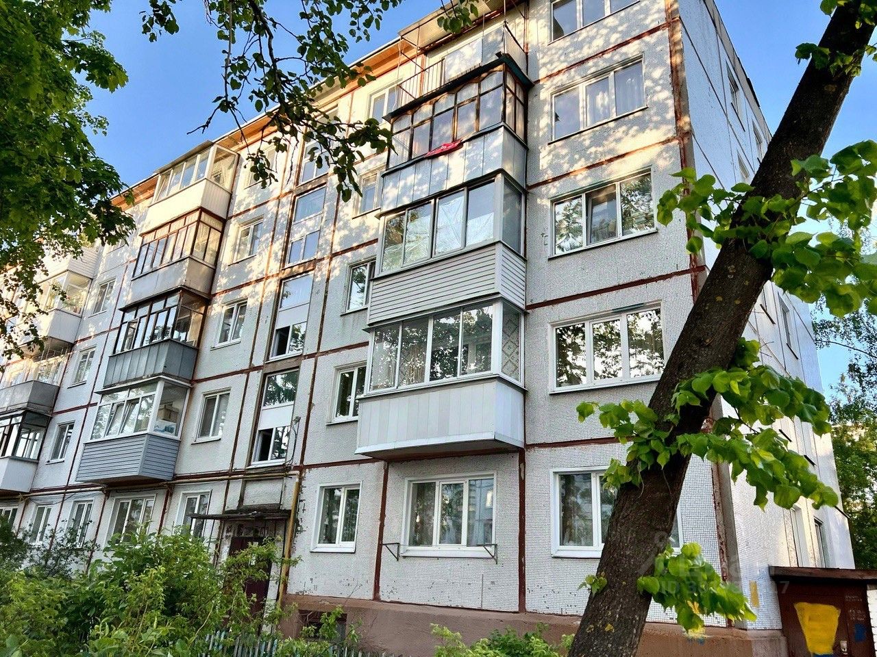 Купить трехкомнатную квартиру 48,6м² Орловская ул., 5, Брянск, Брянская  область - база ЦИАН, объявление 301738317