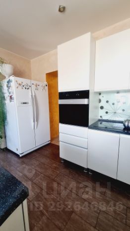 3-комн.кв., 77 м², этаж 3