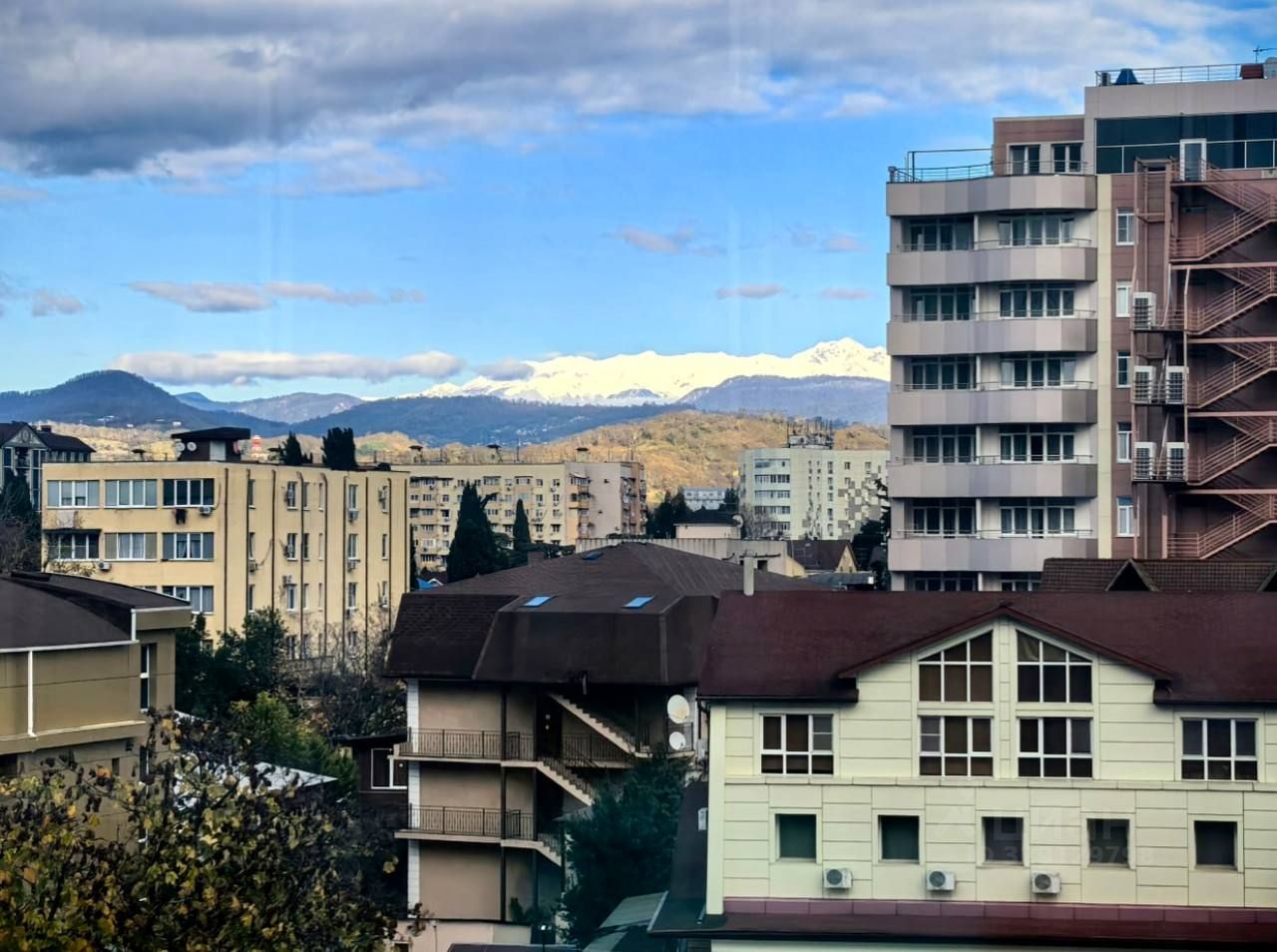 3-комн. кв., р-н Адлерский, Сочи