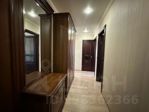 2-комн.кв., 77 м², этаж 14