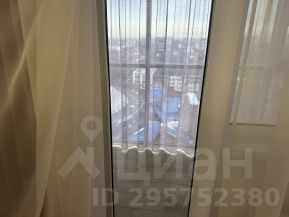 2-комн.кв., 100 м², этаж 14