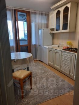 2-комн.кв., 50 м², этаж 10