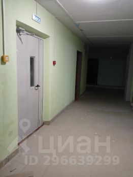 3-комн.кв., 90 м², этаж 24