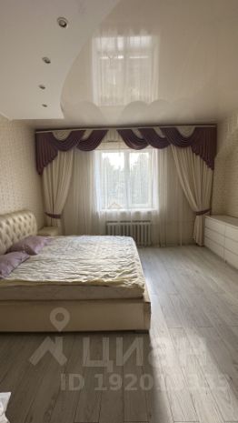 3-комн.кв., 85 м², этаж 3