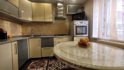 2-комн.кв., 50 м², этаж 3